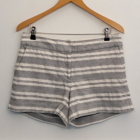LOFT The Riviera Shorts Size 6 Black White Cotton Striped Summer Casual - Picture 1 of 4